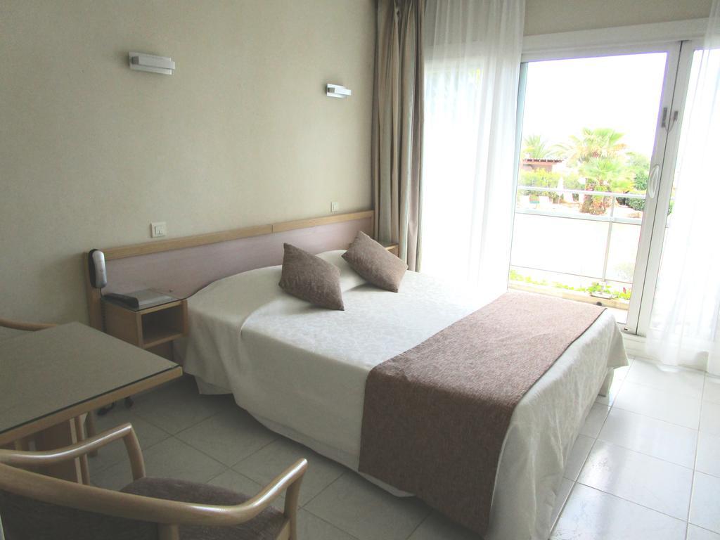 Hotel Azur Bord De Mer La Grande-Motte Eksteriør billede